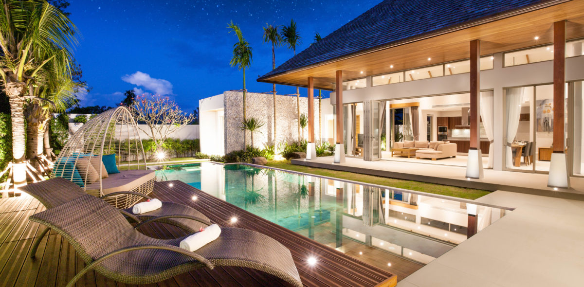 luxury-interior-and-exterior-design-pool-villa-with-livingroom